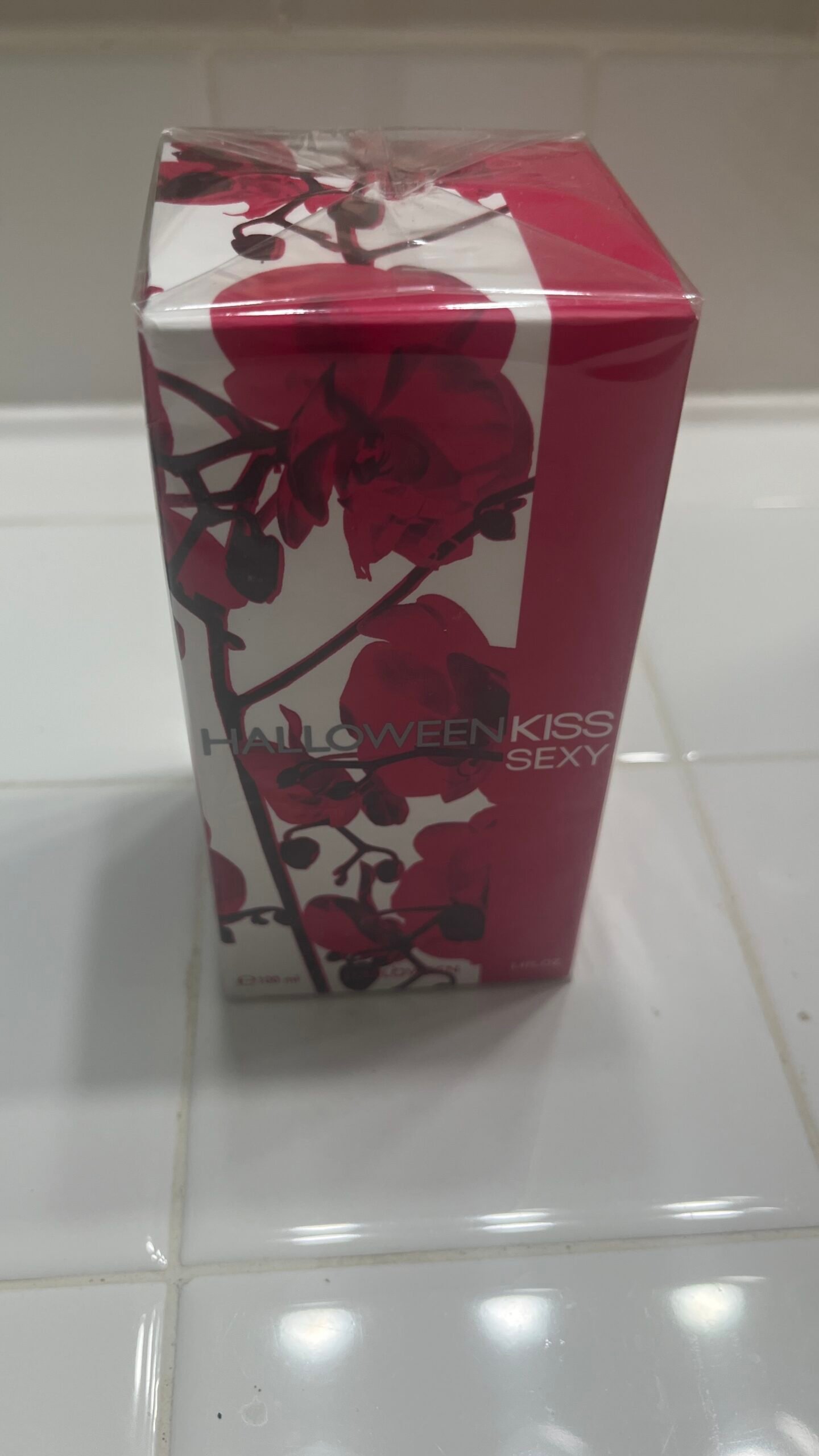 Jesus Del Pozo Halloween Kiss Sexy 3.4 Oz Spray - Image 3